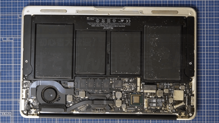 MacBook_Air11-inchMid-2012_SSD_016
