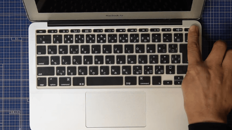 MacBook_Air11-inchMid-2012_SSD_031